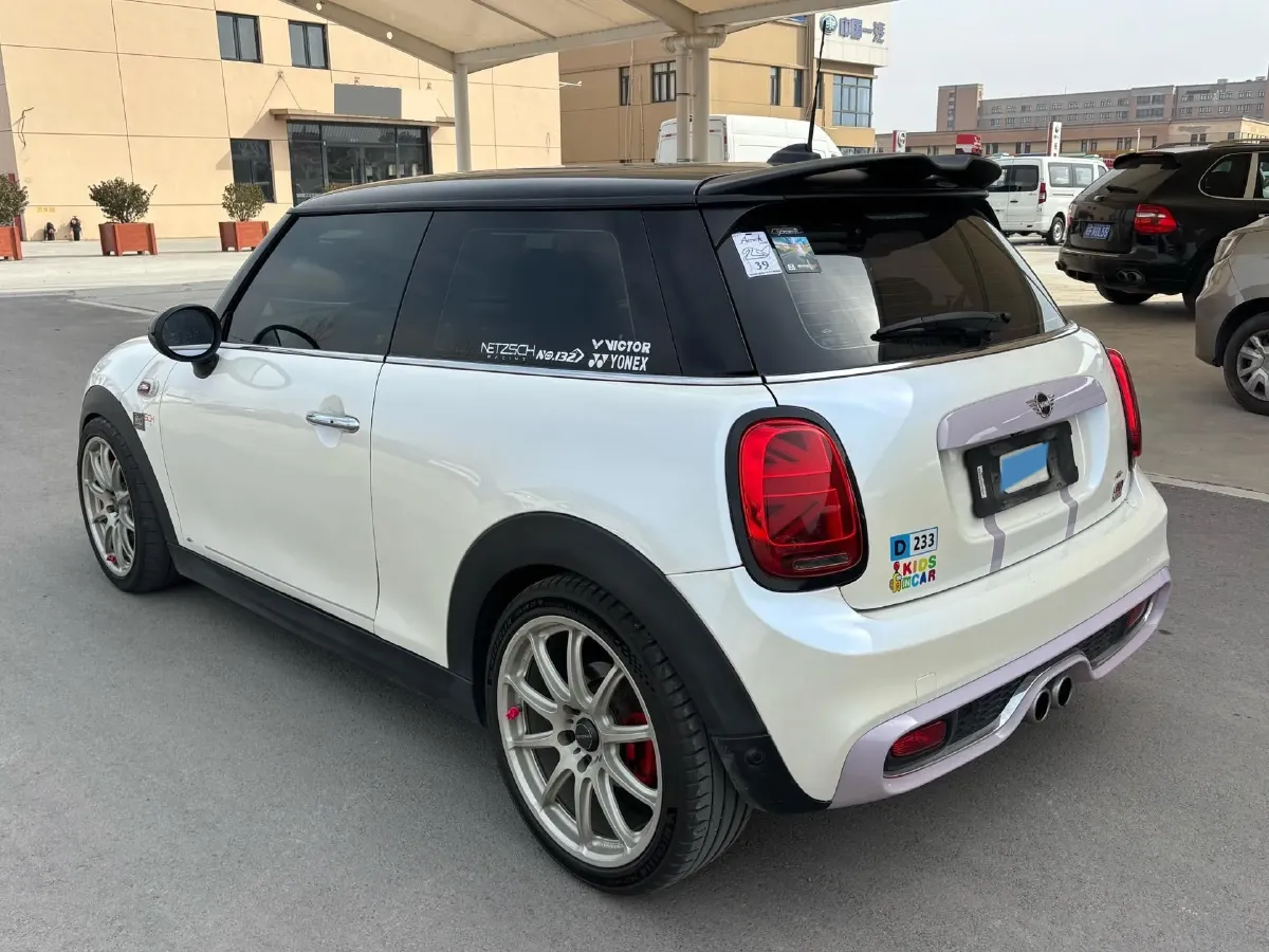2018 MINI MINI 2.0T 192HP L4 7DCT,autocango,china used car exporter,china ev exporter,chinese used car exporter,chinese used ev exporter