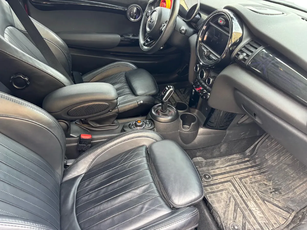 2018 MINI MINI 2.0T 192HP L4 7DCT,autocango,china used car exporter,china ev exporter,chinese used car exporter,chinese used ev exporter