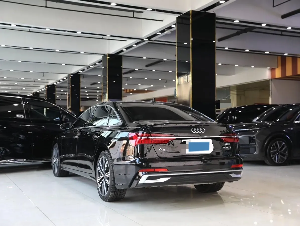 2023 Audi A6L 2.0T 245HP L4 7DCT,autocango,china used car exporter,china ev exporter,chinese used car exporter,chinese used ev exporter