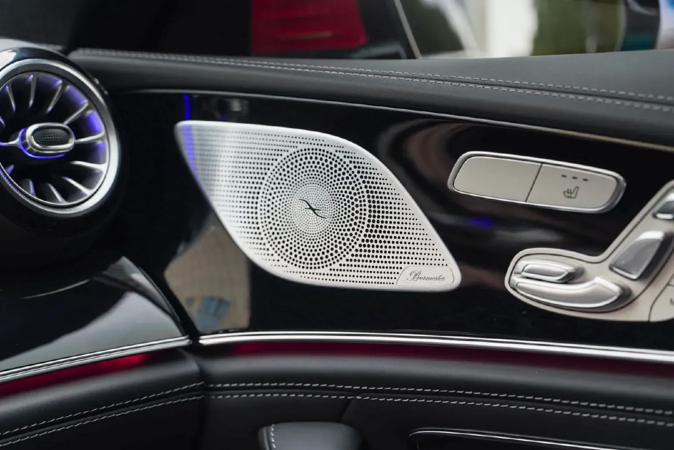 2020 Mercedes-Benz AMG GT 3.0T 367HP L6 9AT,autocango,china used car exporter,china ev exporter,chinese used car exporter,chinese used ev exporter