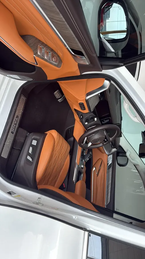 2024 Tank 500 2.0T 252HP L4 9AT PHEV 37.1/36.7KWH,autocango,china used car exporter,china ev exporter,chinese used car exporter,chinese used ev exporter