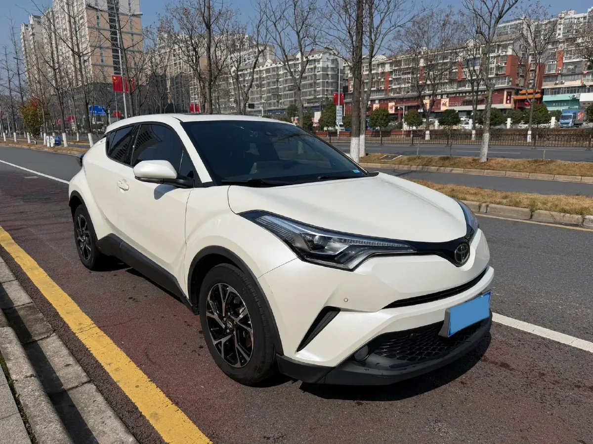 2021 Toyota C-HR 2.0L 171HP L4 CVT,autocango,china used car exporter,china ev exporter,chinese used car exporter,chinese used ev exporter