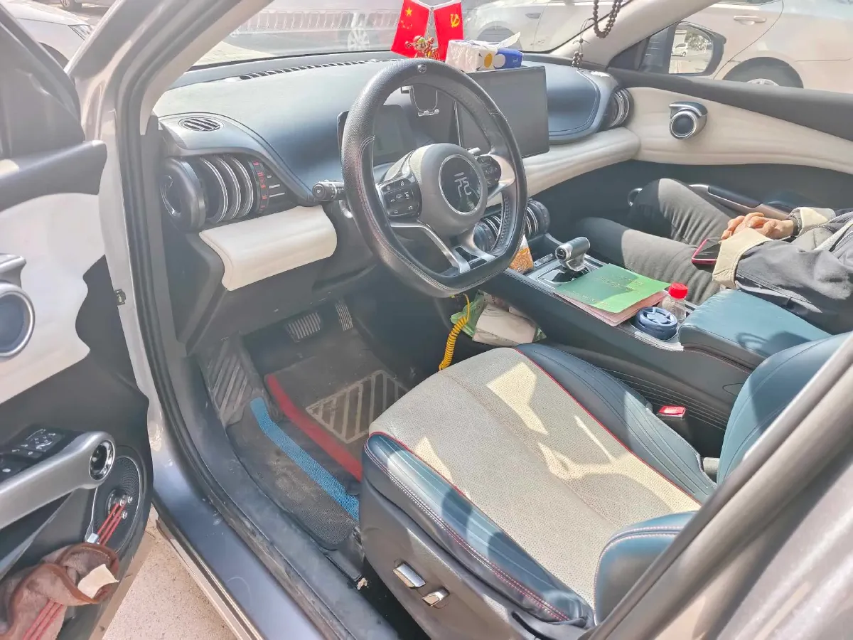 2022 Roewe RX5 MAX 1.5T 181HP L4 6AT,autocango,china used car exporter,china ev exporter,chinese used car exporter,chinese used ev exporter