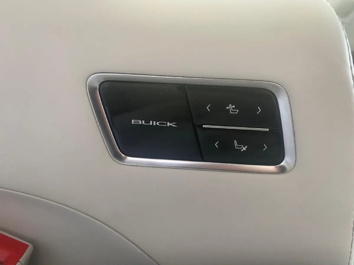 2024 Buick GL8 1.5T 180HP L4 2DHT PHEV 24.4KWH,autocango,china used car exporter,china ev exporter,chinese used car exporter,chinese used ev exporter
