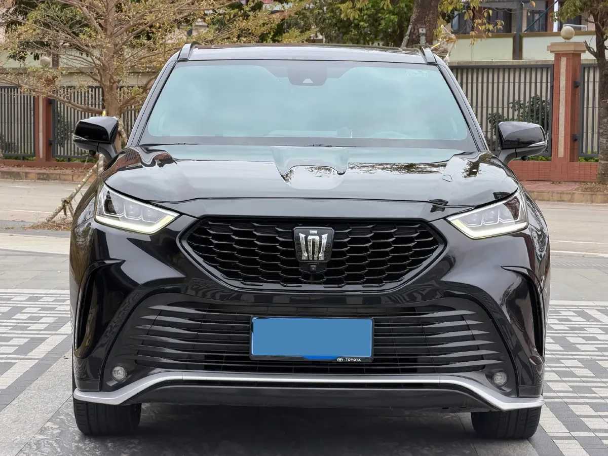 2022 Toyota Crown Kluger 2.0T 248HP L4 8AT,autocango,china used car exporter,china ev exporter,chinese used car exporter,chinese used ev exporter