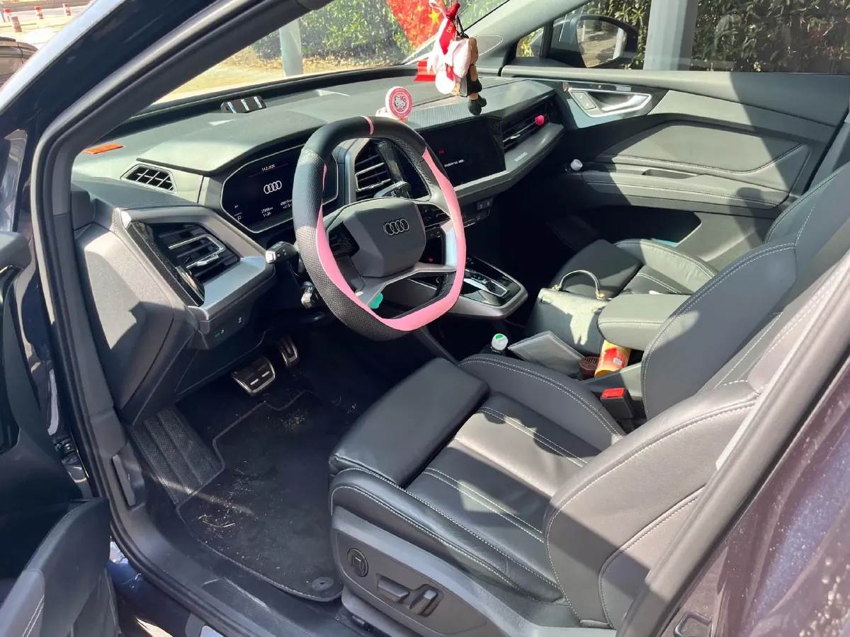 2023 Audi Q4 e-tron BEV 84.8KWH,autocango,china used car exporter,china ev exporter,chinese used car exporter,chinese used ev exporter