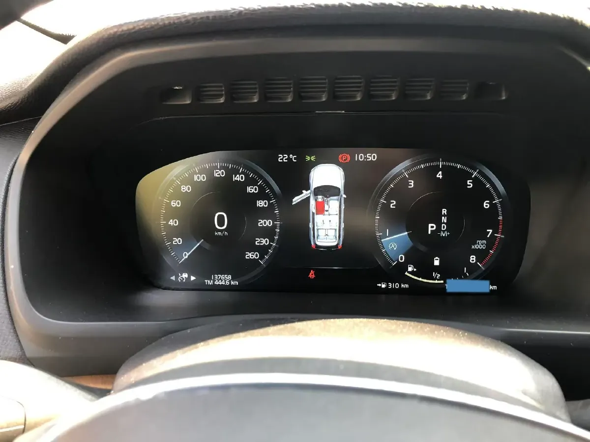 2021 Volvo XC90 2.0T 299HP L4 8AT,autocango,china used car exporter,china ev exporter,chinese used car exporter,chinese used ev exporter