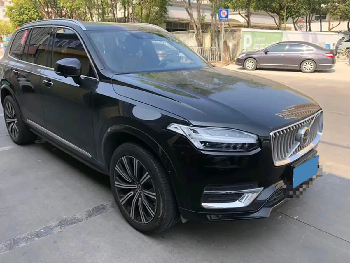 2021 Volvo XC90 2.0T 299HP L4 8AT,autocango,china used car exporter,china ev exporter,chinese used car exporter,chinese used ev exporter