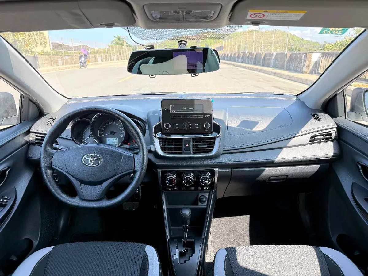 2020 Toyota Yaris L 1.5L 110HP L4 CVT,autocango,china used car exporter,china ev exporter,chinese used car exporter,chinese used ev exporter