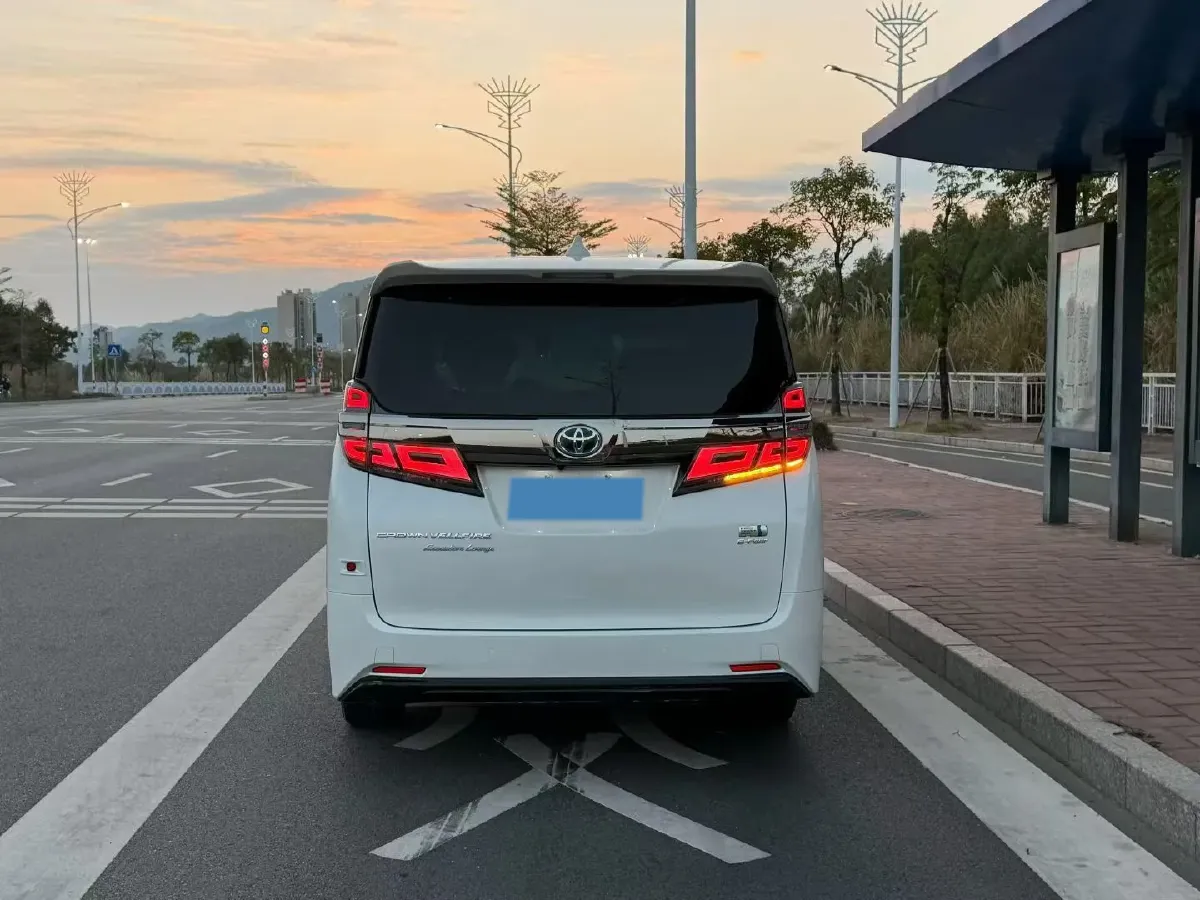 2021 Toyota Vellfire 2.5L 117HP L4 E-CVT Hybrid,autocango,china used car exporter,china ev exporter,chinese used car exporter,chinese used ev exporter