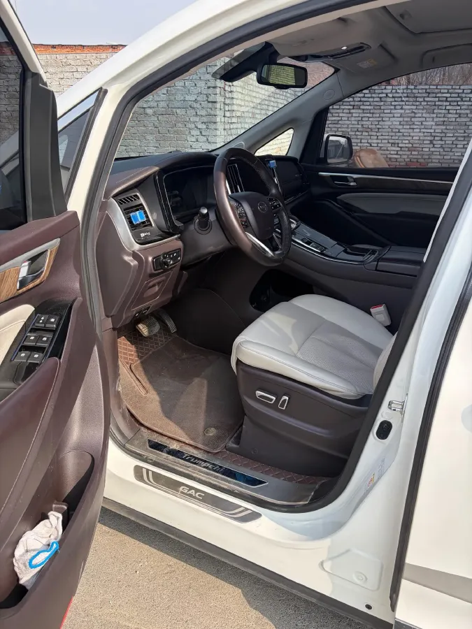 2021 GAC Trumpchi M8 2.0T 252HP L4 8AT,autocango,china used car exporter,china ev exporter,chinese used car exporter,chinese used ev exporter