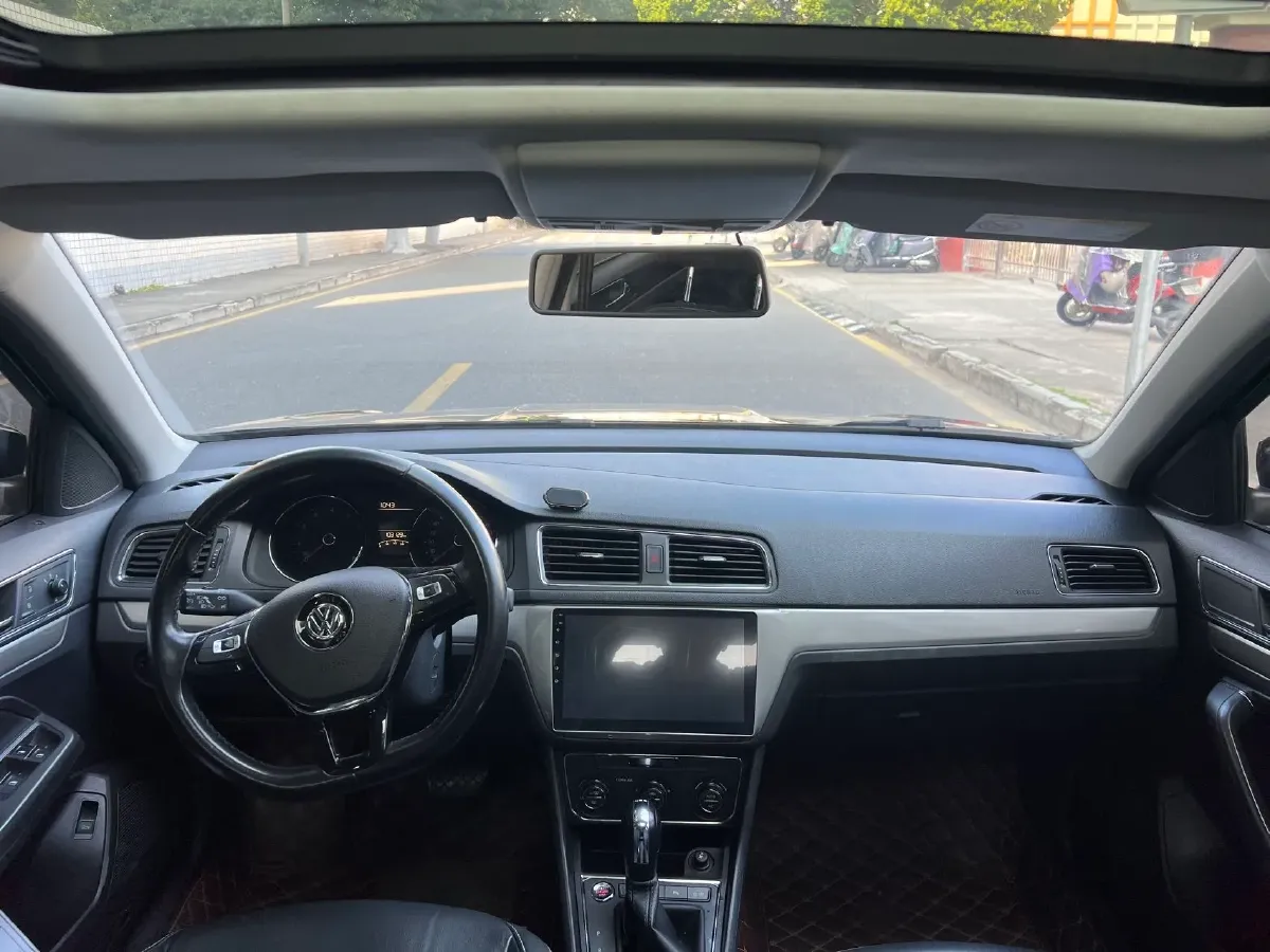 2017 Volkswagen Lavida 1.4T 131HP L4 7DCT,autocango,china used car exporter,china ev exporter,chinese used car exporter,chinese used ev exporter