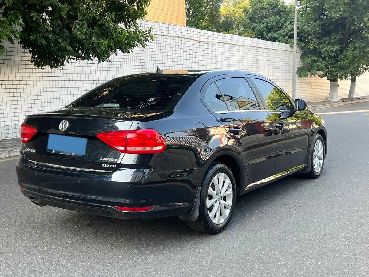 2017 Volkswagen Lavida 1.4T 131HP L4 7DCT,autocango,china used car exporter,china ev exporter,chinese used car exporter,chinese used ev exporter