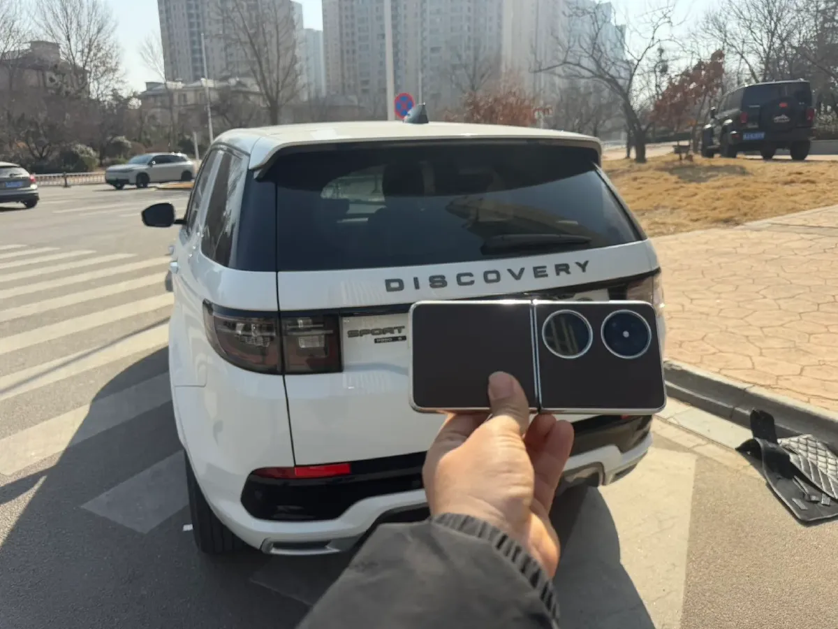 2020 Land Rover Discovery Sport 2.0T 249HP L4 9AT,autocango,china used car exporter,china ev exporter,chinese used car exporter,chinese used ev exporter