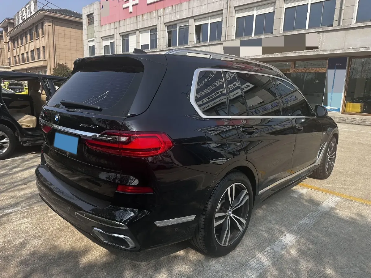 2022 BMW X7 3.0T 340HP L6 8AT,autocango,china used car exporter,china ev exporter,chinese used car exporter,chinese used ev exporter