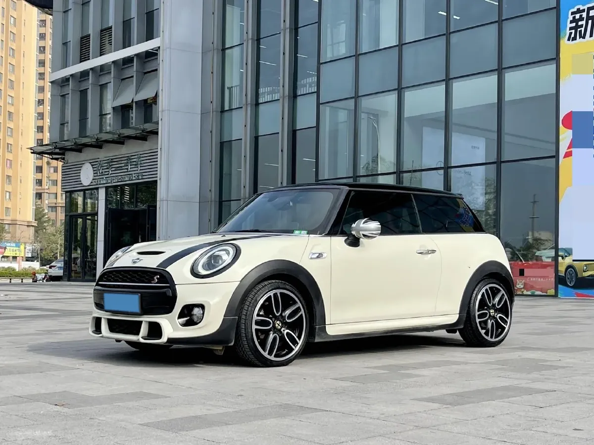 2019 MINI MINI 2.0T 192HP L4 7DCT,autocango,china used car exporter,china ev exporter,chinese used car exporter,chinese used ev exporter