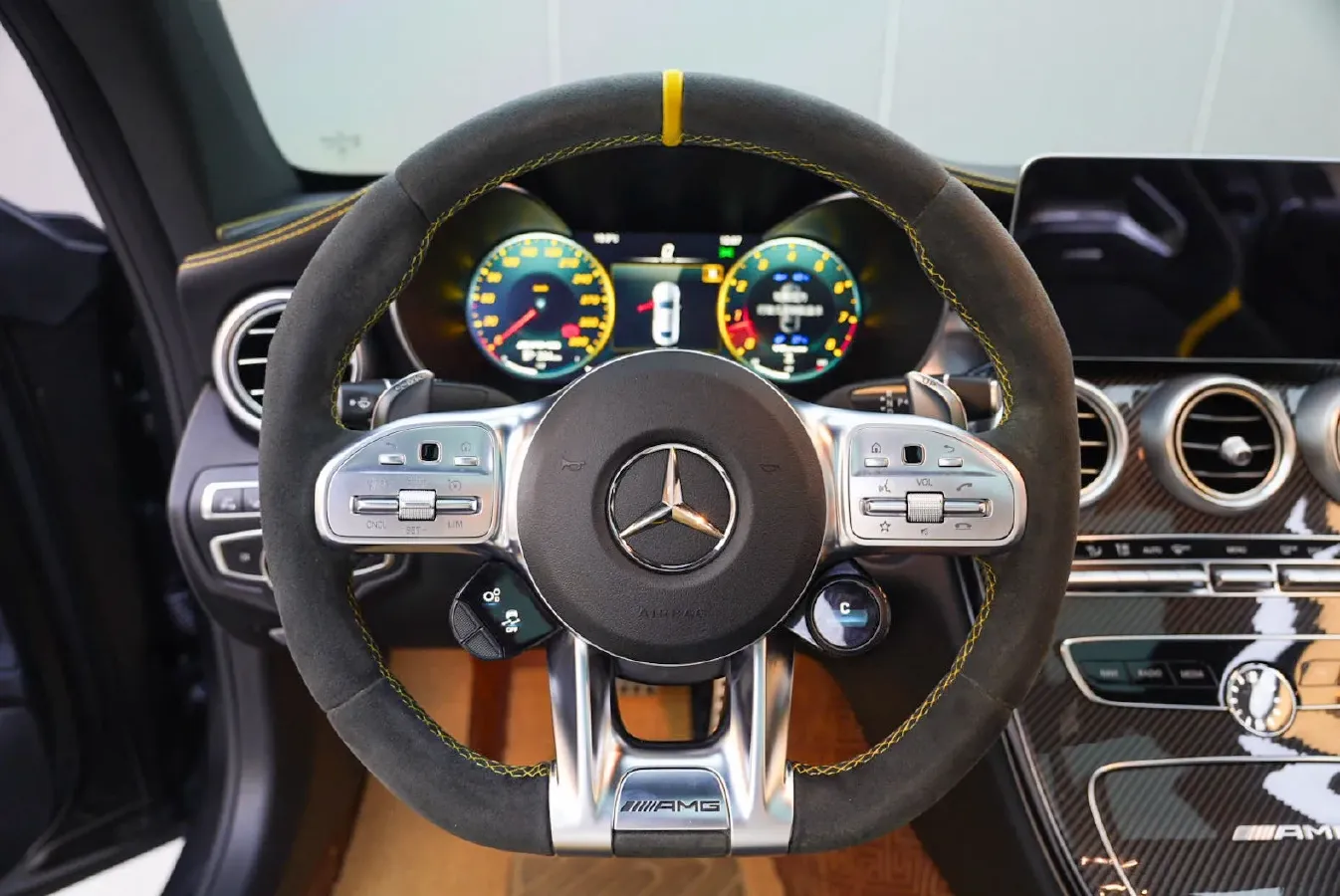 2021 Mercedes-Benz C AMG 4.0T 476HP V8 9AT,autocango,china used car exporter,china ev exporter,chinese used car exporter,chinese used ev exporter