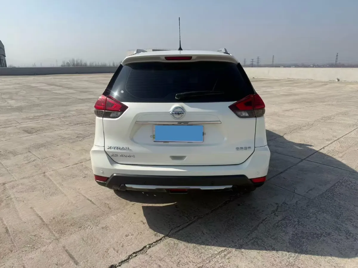 2021 Nissan X-Trail 2.5L 181HP L4 CVT,autocango,china used car exporter,china ev exporter,chinese used car exporter,chinese used ev exporter