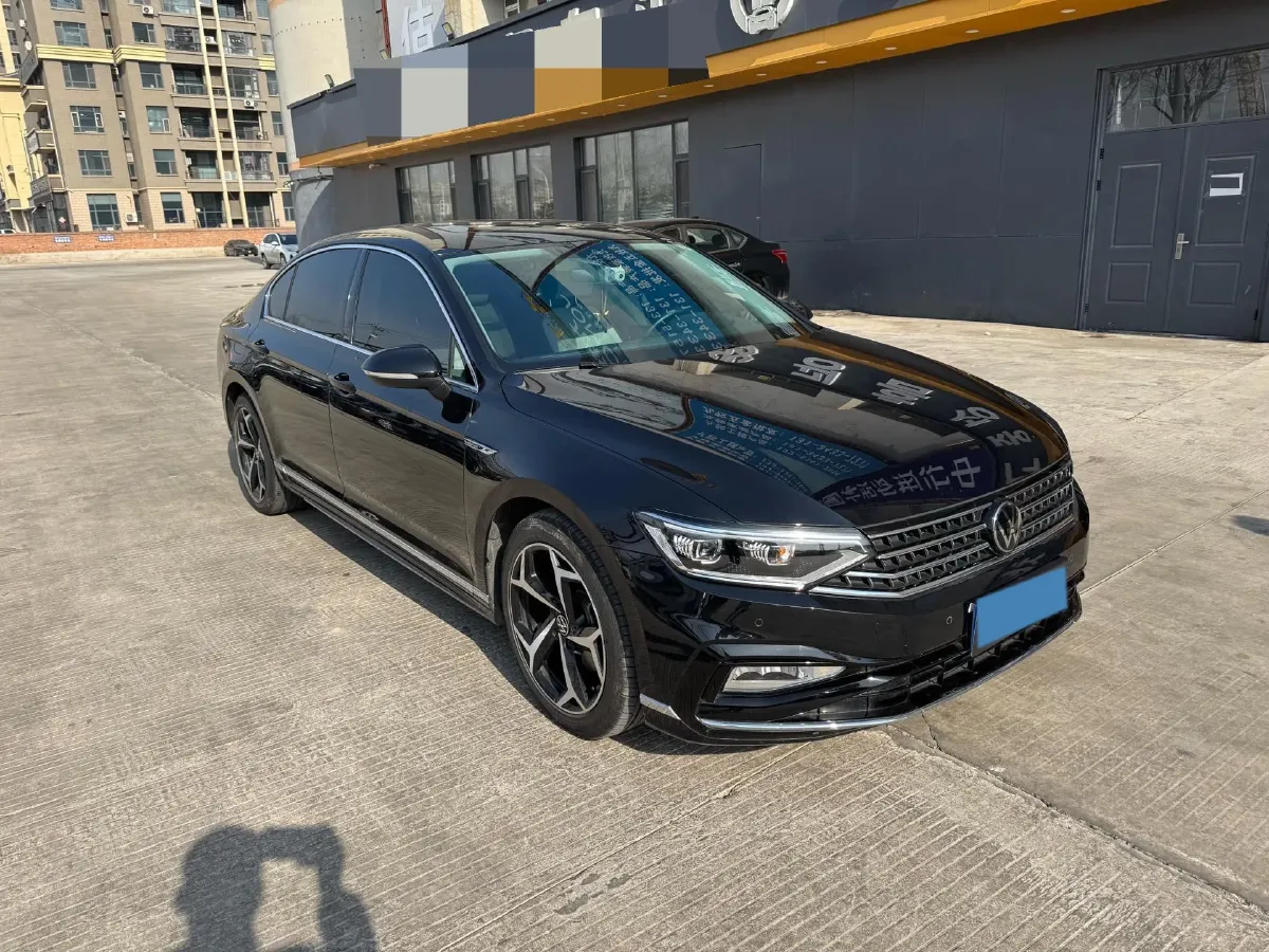 2023 Volkswagen Magotan 2.0T 186HP L4 7DCT,autocango,china used car exporter,china ev exporter,chinese used car exporter,chinese used ev exporter