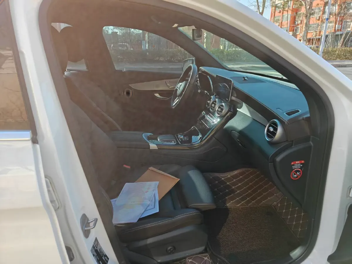 2020 Mercedes-Benz GLC Class 2.0T 197HP L4 9AT,autocango,china used car exporter,china ev exporter,chinese used car exporter,chinese used ev exporter