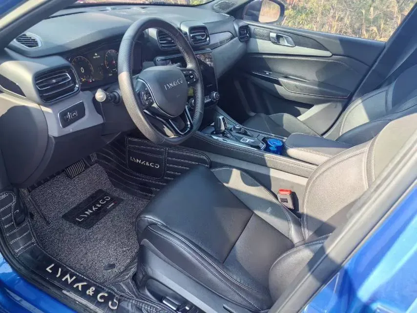 2020 LYNK&CO 03 2.0T 190HP L4 6AT,autocango,china used car exporter,china ev exporter,chinese used car exporter,chinese used ev exporter