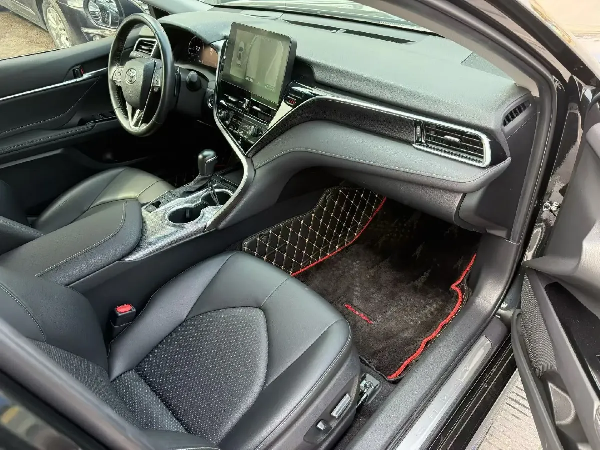 2021 Toyota Camry 2.5L 209HP L4 8AT,autocango,china used car exporter,china ev exporter,chinese used car exporter,chinese used ev exporter