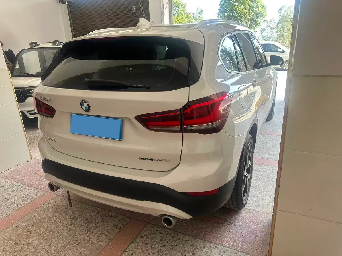 2022 BMW X1 2.0T 192HP L4 7DCT,autocango,china used car exporter,china ev exporter,chinese used car exporter,chinese used ev exporter