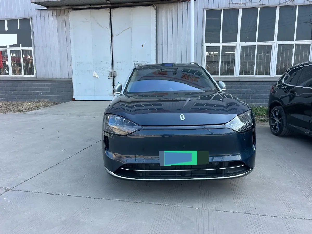 2025 AITO AITO M9 REEV 160HP REEV 52KWH,autocango,china used car exporter,china ev exporter,chinese used car exporter,chinese used ev exporter