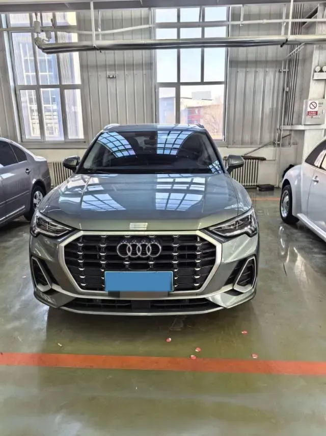 2022 Audi Q3 1.4T 150HP L4 7DCT,autocango,china used car exporter,china ev exporter,chinese used car exporter,chinese used ev exporter