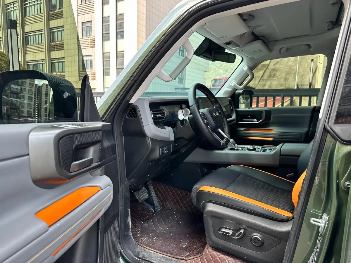 2023 Beijing BJ40 2.0T 163HP L4 8AT,autocango,china used car exporter,china ev exporter,chinese used car exporter,chinese used ev exporter