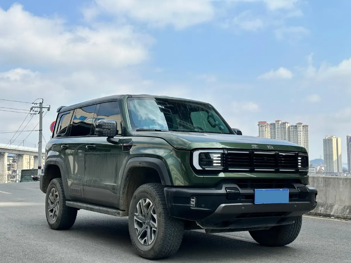 2023 Beijing BJ40 2.0T 163HP L4 8AT,autocango,china used car exporter,china ev exporter,chinese used car exporter,chinese used ev exporter