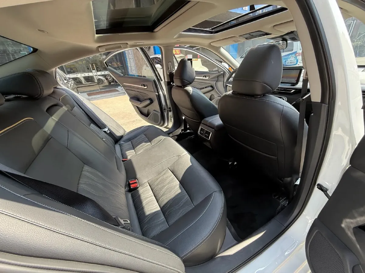 2022 Nissan Teana 2.0T 243HP L4 CVT,autocango,china used car exporter,china ev exporter,chinese used car exporter,chinese used ev exporter