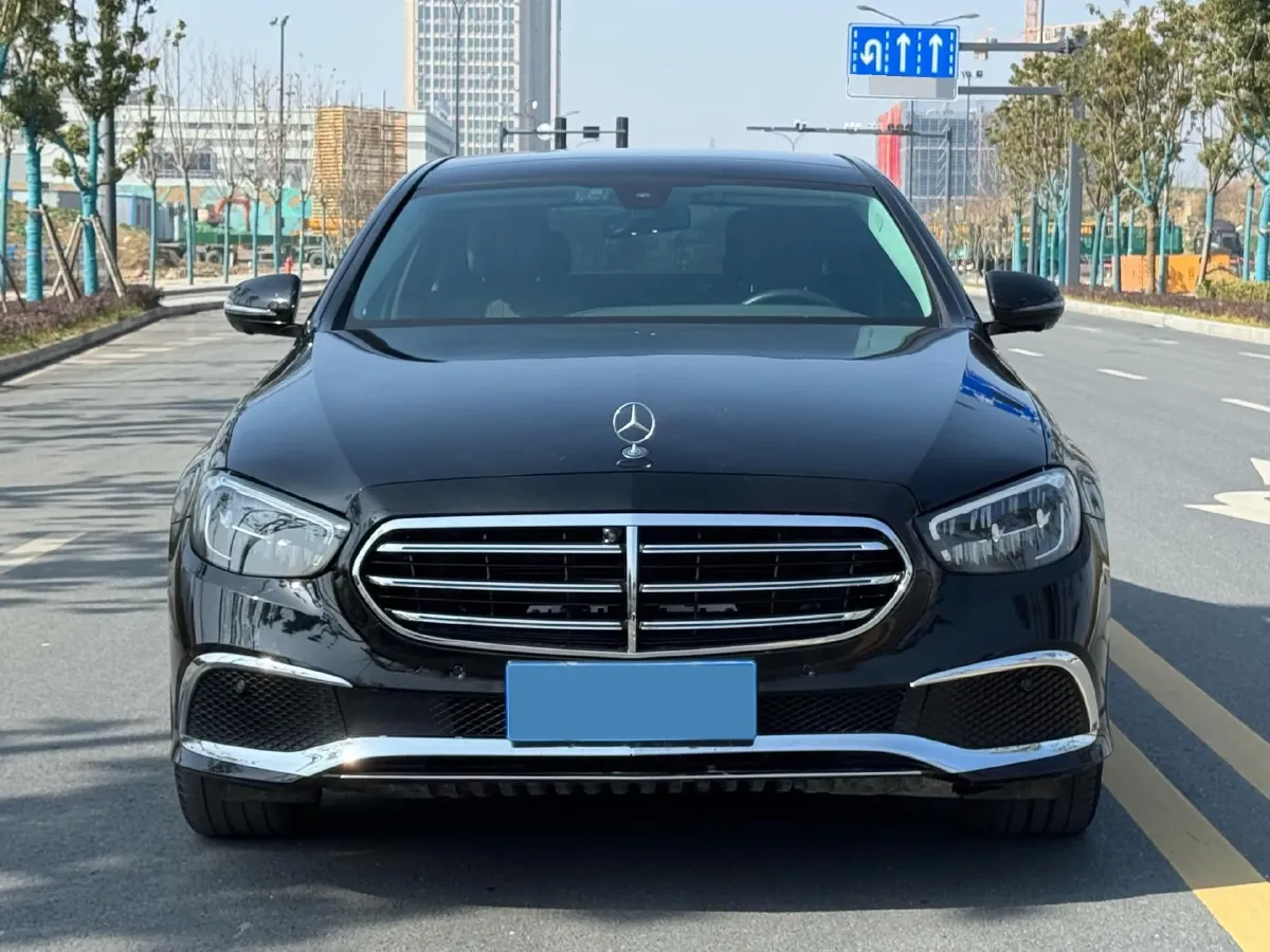 2022 Mercedes-Benz E Class 2.0T 258HP L4 9AT,autocango,china used car exporter,china ev exporter,chinese used car exporter,chinese used ev exporter