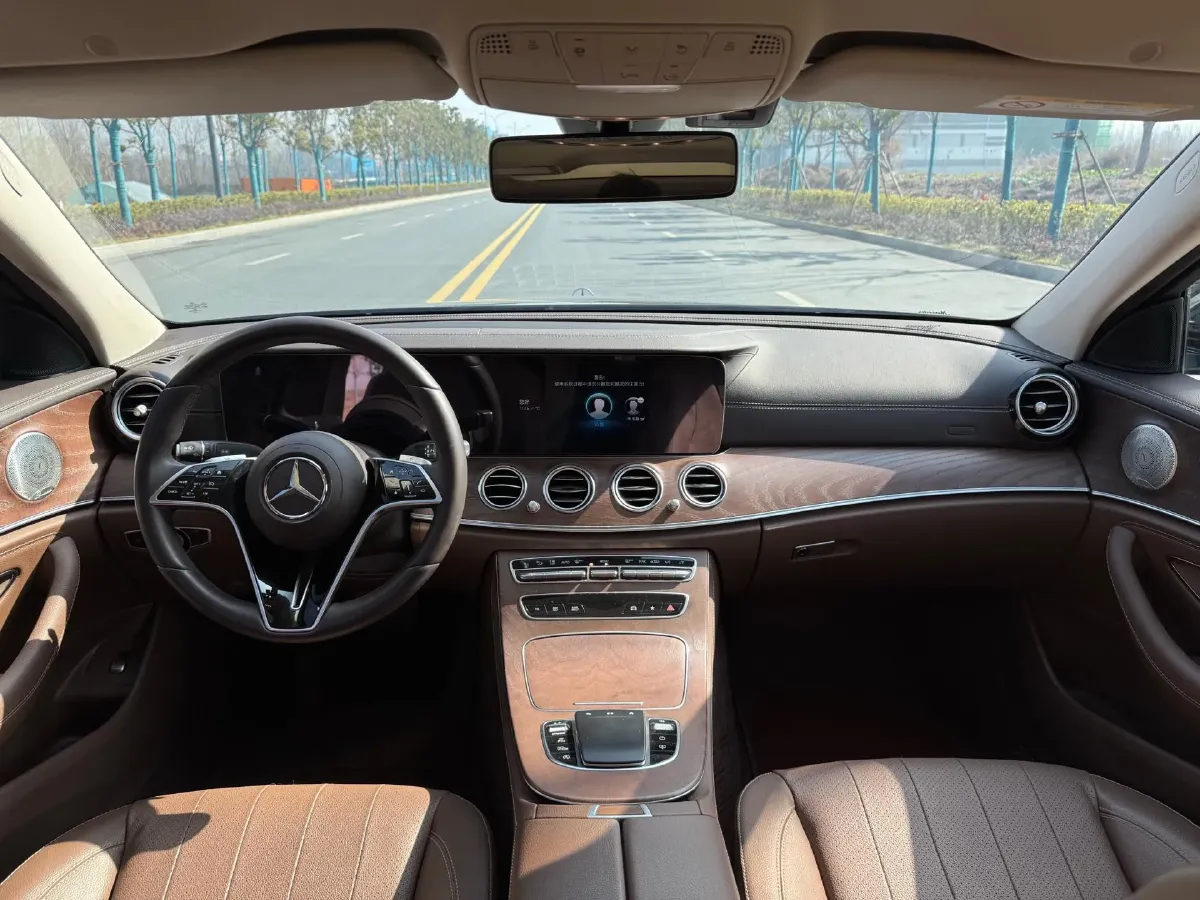 2022 Mercedes-Benz E Class 2.0T 258HP L4 9AT,autocango,china used car exporter,china ev exporter,chinese used car exporter,chinese used ev exporter