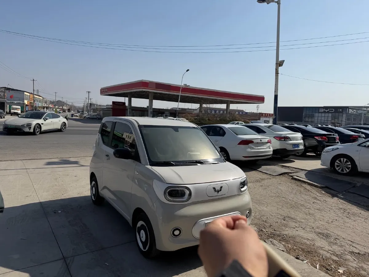 2025 WuLing ZhiGuang BEV 17.7KWH,autocango,china used car exporter,china ev exporter,chinese used car exporter,chinese used ev exporter