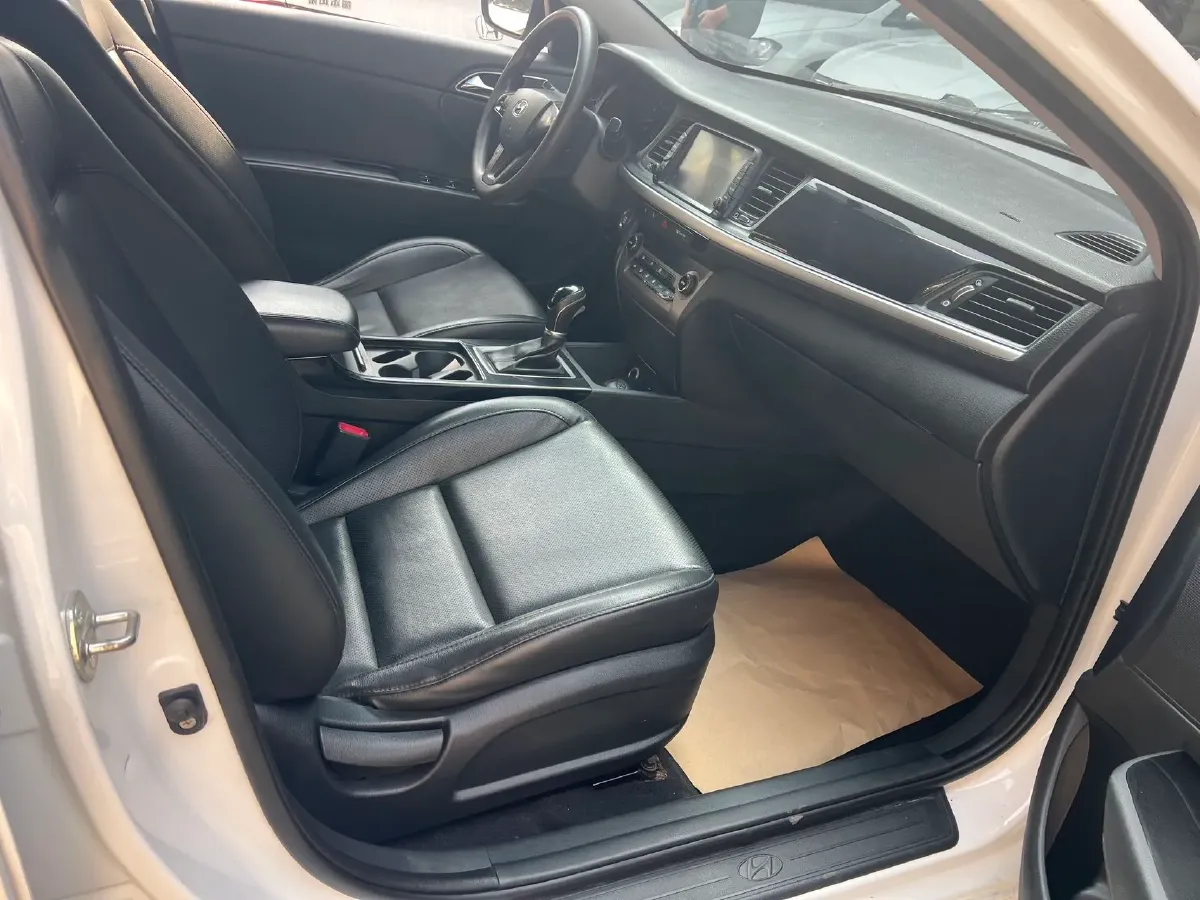 2017 Hyundai Mistra 1.8L 143HP L4 6AT,autocango,china used car exporter,china ev exporter,chinese used car exporter,chinese used ev exporter