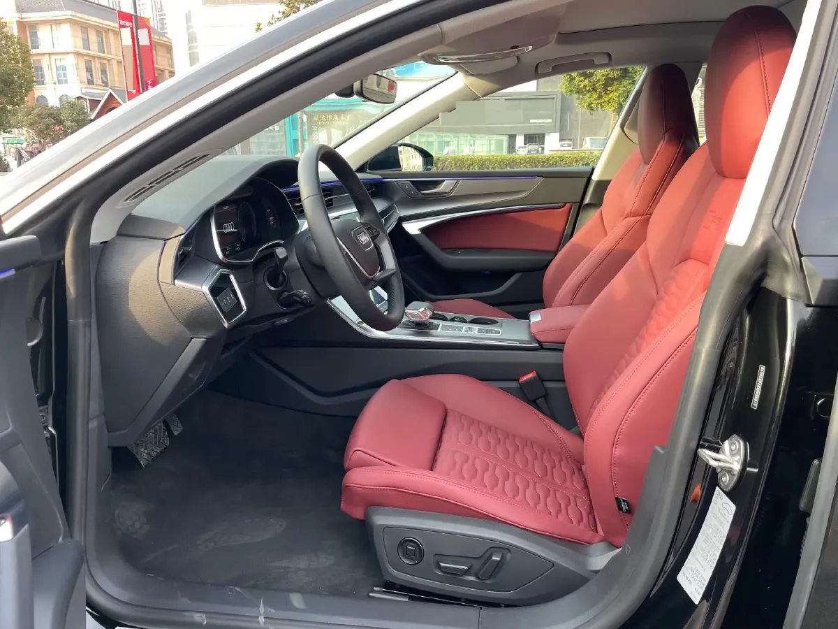 2025 Audi A7 3.0T 340HP V6 7DCT,autocango,china used car exporter,china ev exporter,chinese used car exporter,chinese used ev exporter