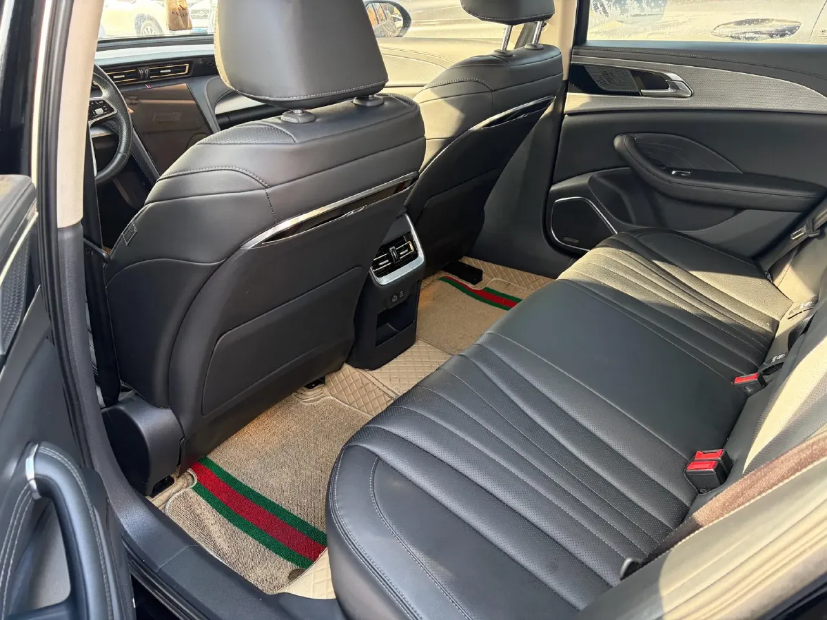 2023 HongQi H5 1.5T 169HP L4 7DCT,autocango,china used car exporter,china ev exporter,chinese used car exporter,chinese used ev exporter