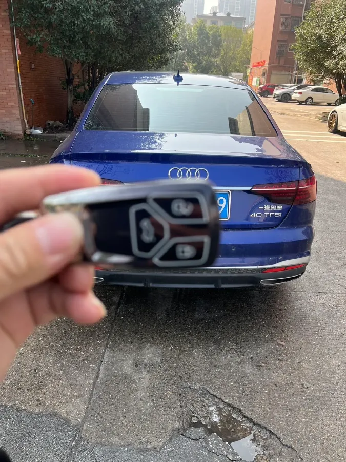 2020 Audi A4L 2.0T 190HP L4 7DCT,autocango,china used car exporter,china ev exporter,chinese used car exporter,chinese used ev exporter