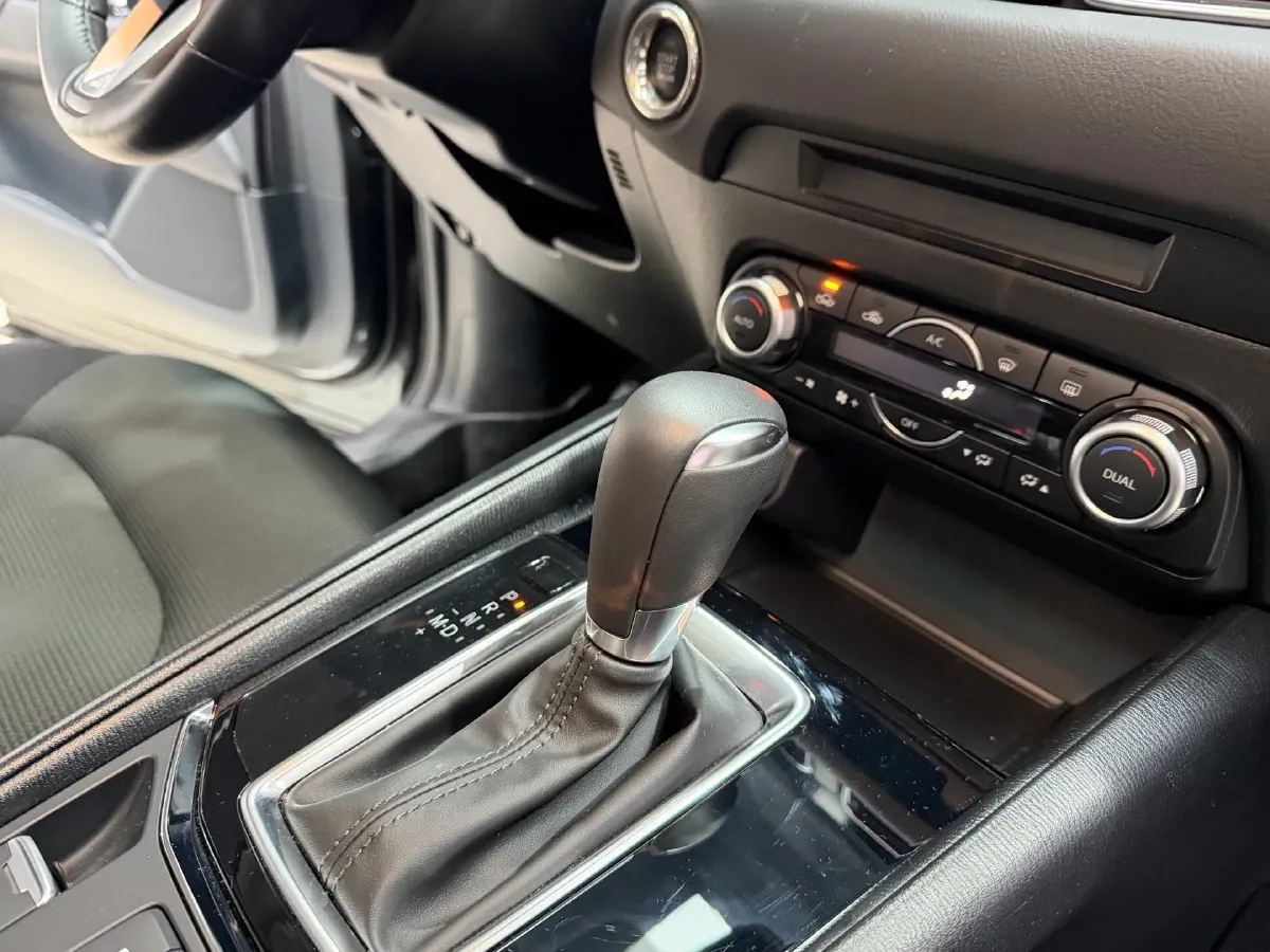 2022 Hyundai Tucson 2.0L 150HP L4 6AT Hybrid,autocango,china used car exporter,china ev exporter,chinese used car exporter,chinese used ev exporter