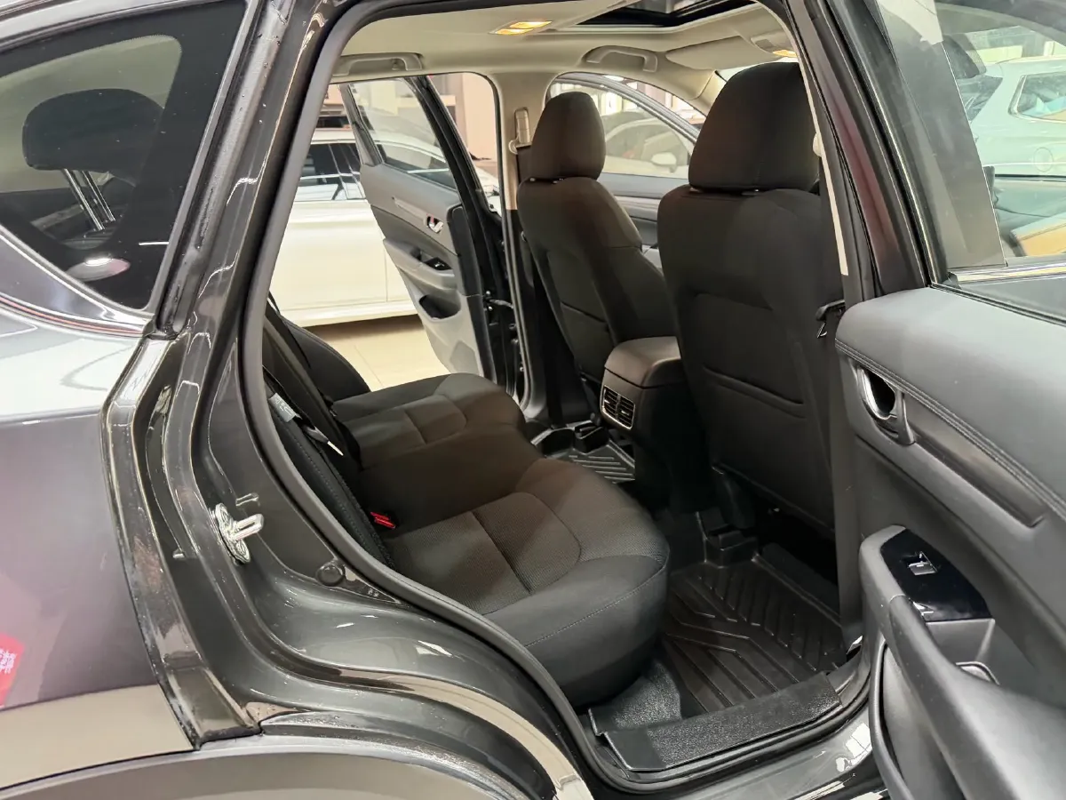 2022 Hyundai Tucson 2.0L 150HP L4 6AT Hybrid,autocango,china used car exporter,china ev exporter,chinese used car exporter,chinese used ev exporter