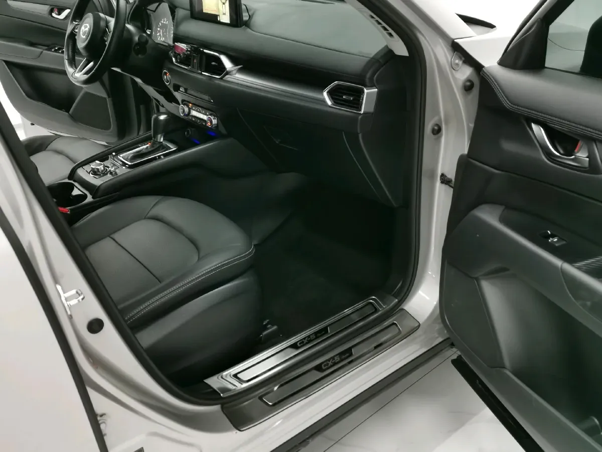 2022 MAXUS XinTu V90 2.0T 150HP L4 6AT,autocango,china used car exporter,china ev exporter,chinese used car exporter,chinese used ev exporter