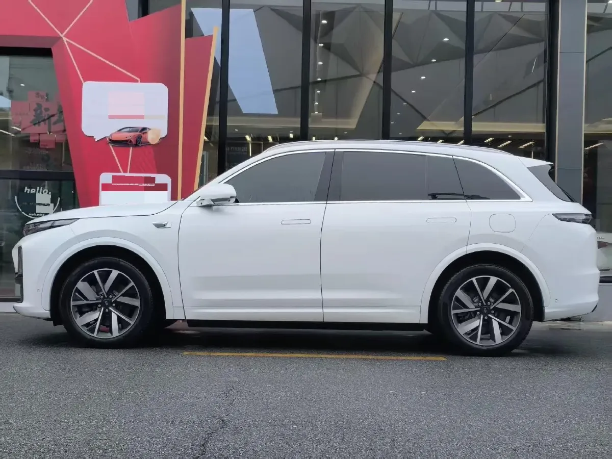 2023 Li L7 Range Extended 154HP REEV 40.9KWH,autocango,china used car exporter,china ev exporter,chinese used car exporter,chinese used ev exporter