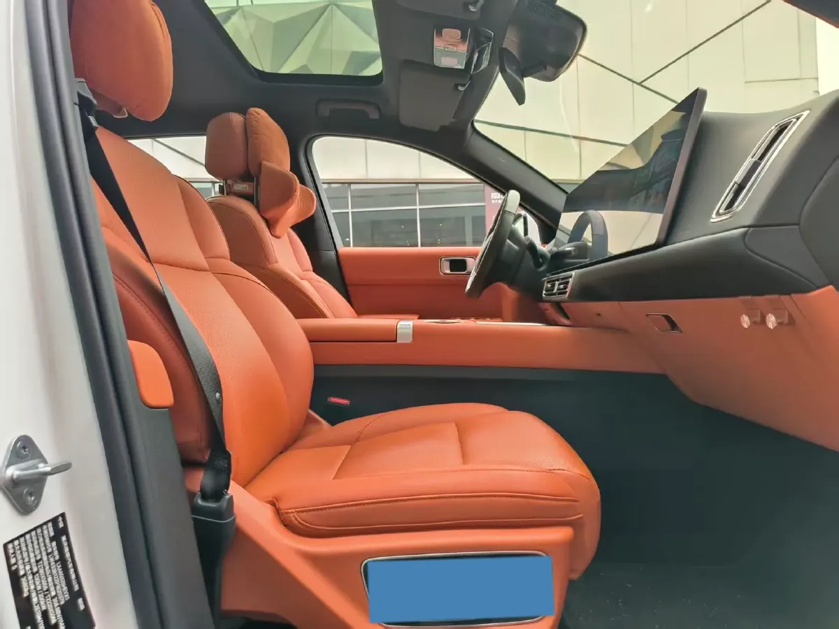 2023 Li L7 Range Extended 154HP REEV 40.9KWH,autocango,china used car exporter,china ev exporter,chinese used car exporter,chinese used ev exporter