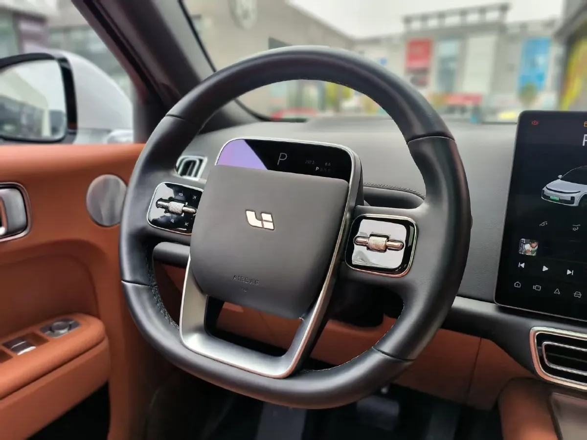 2023 Li L7 Range Extended 154HP REEV 40.9KWH,autocango,china used car exporter,china ev exporter,chinese used car exporter,chinese used ev exporter