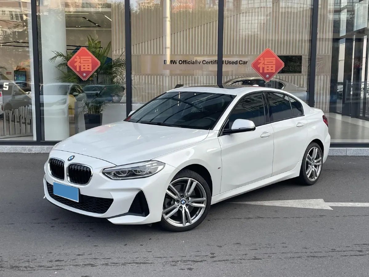 2020 BMW 1 Series 2.0T 192HP L4 7DCT,autocango,china used car exporter,china ev exporter,chinese used car exporter,chinese used ev exporter