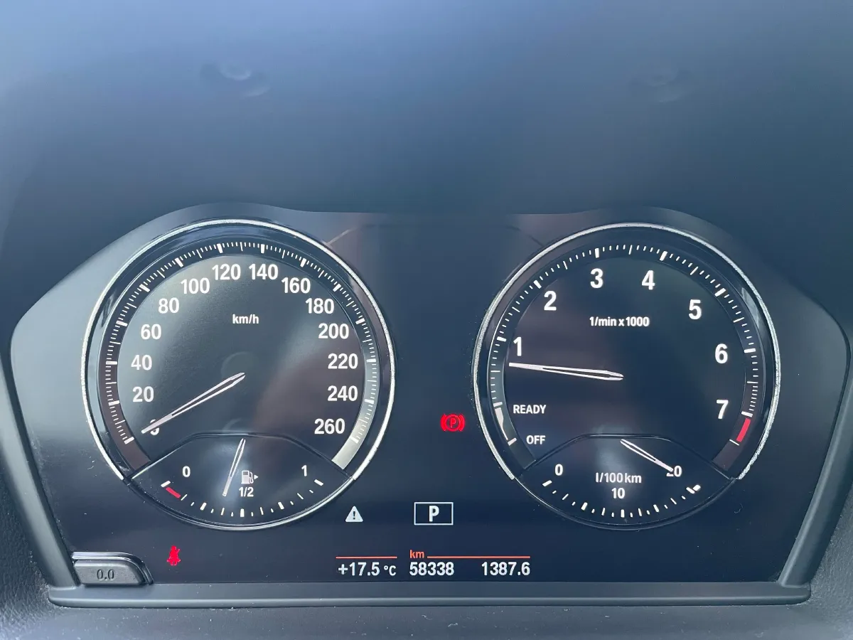 2020 BMW 1 Series 2.0T 192HP L4 7DCT,autocango,china used car exporter,china ev exporter,chinese used car exporter,chinese used ev exporter