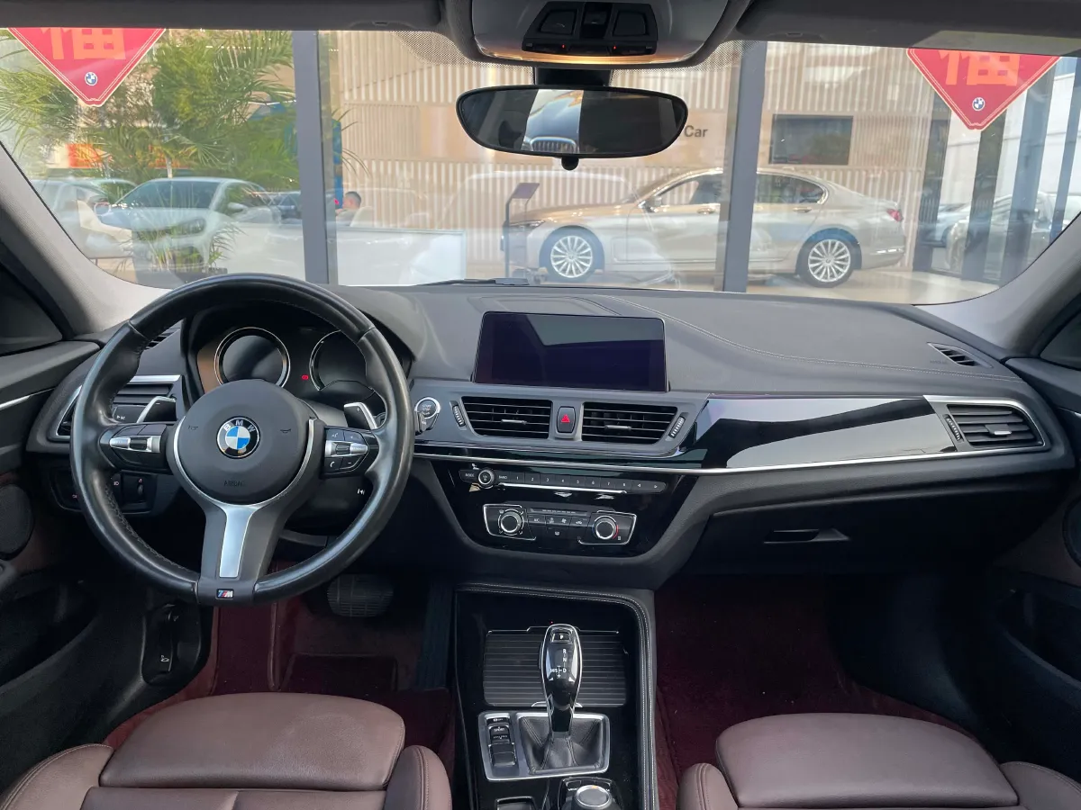 2020 BMW 1 Series 2.0T 192HP L4 7DCT,autocango,china used car exporter,china ev exporter,chinese used car exporter,chinese used ev exporter