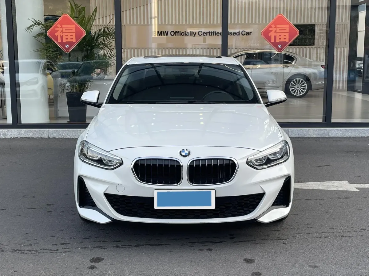 2020 BMW 1 Series 2.0T 192HP L4 7DCT,autocango,china used car exporter,china ev exporter,chinese used car exporter,chinese used ev exporter