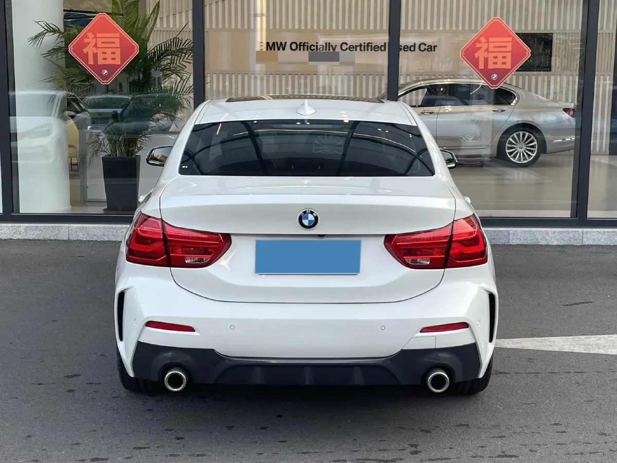 2020 BMW 1 Series 2.0T 192HP L4 7DCT,autocango,china used car exporter,china ev exporter,chinese used car exporter,chinese used ev exporter